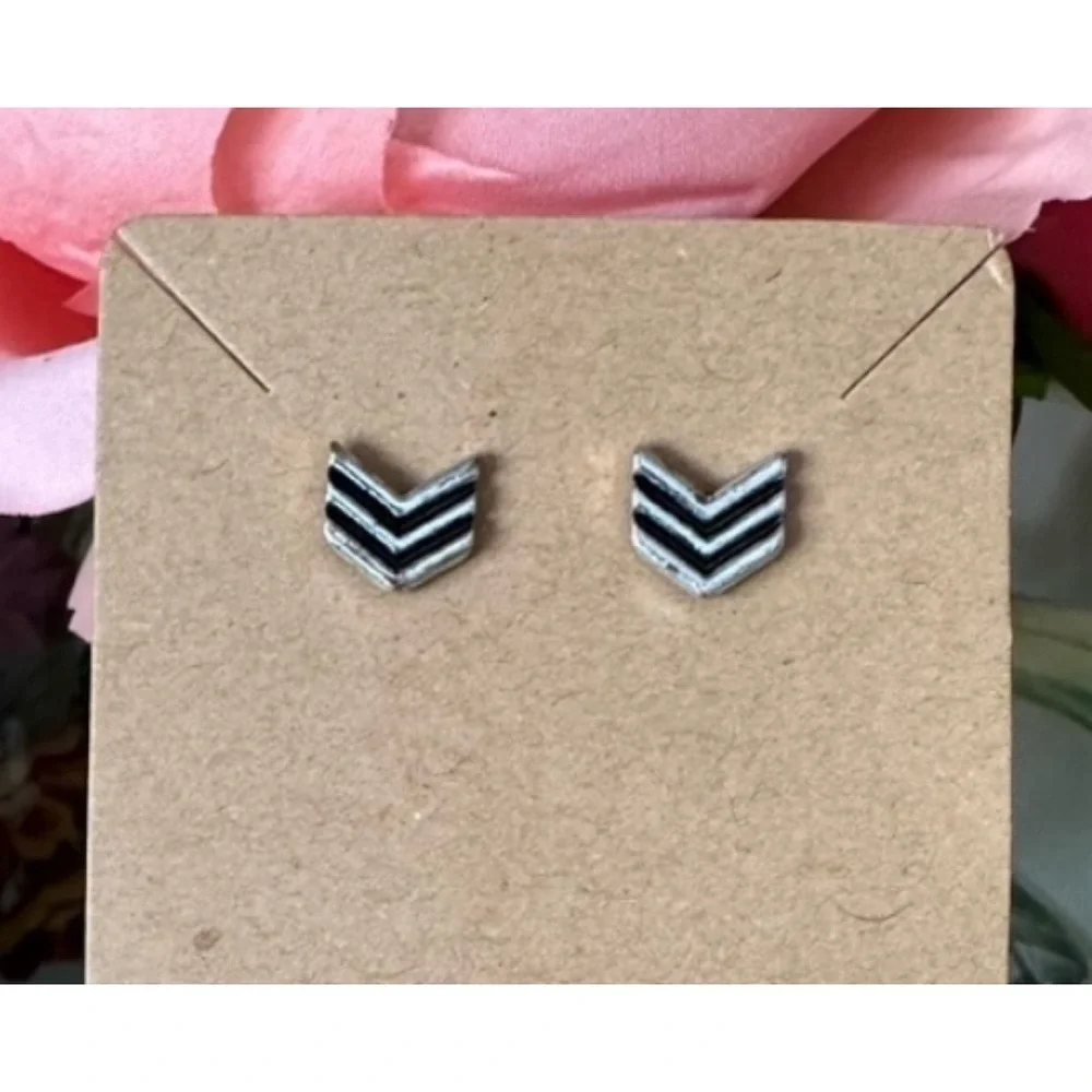 Chevron arrow silver stud earrings